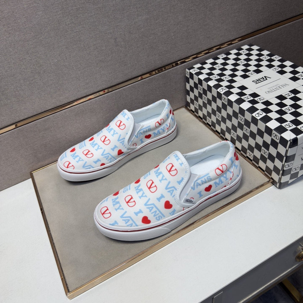 Vans White Graphic Low-Top Sneakers — front