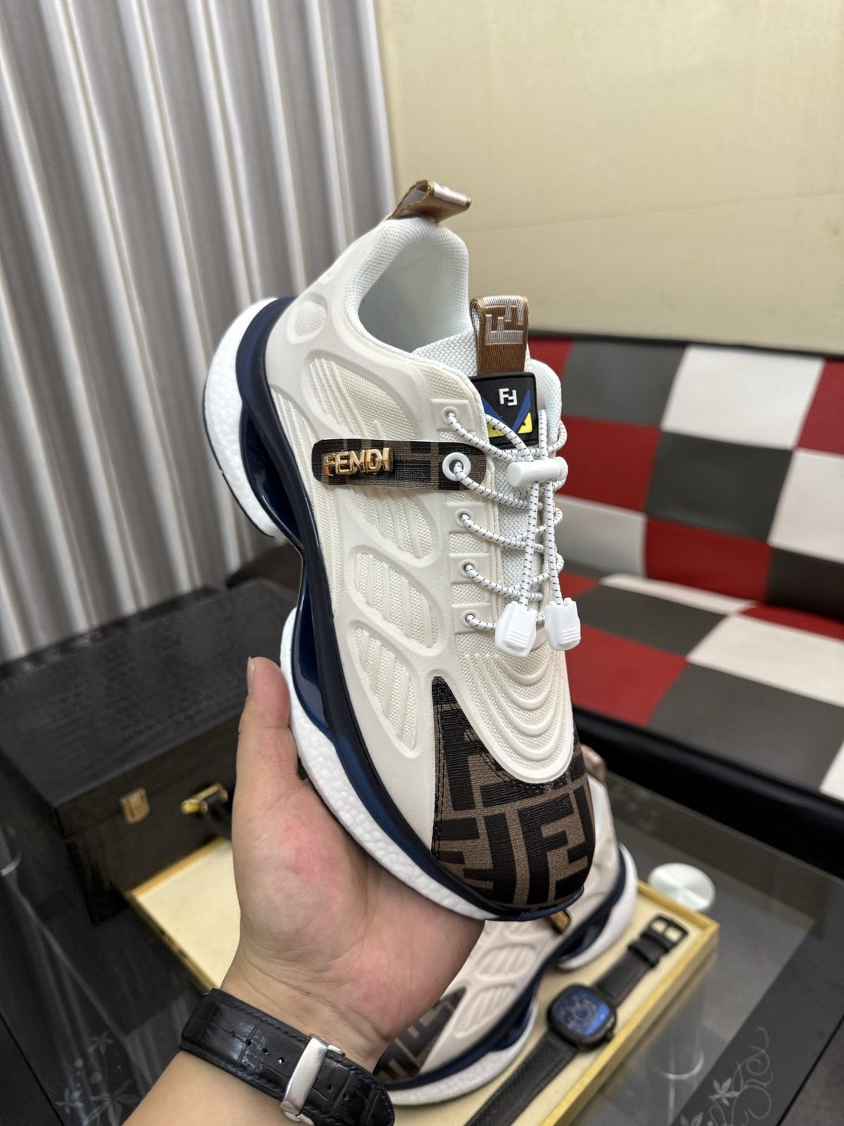 Fendi Patterned Toe Low-Top Sneakers — model